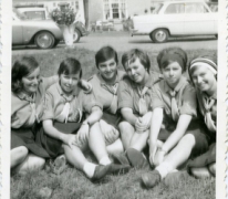 Chiro Melle Geertrui. De leidingsploeg. Kamp in Goefferdinge, 1965.