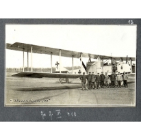 Duitse vliegeniers poseren voor een Gotha-vliegtuig, Sint-Denijs-Westrem, 1917