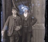 Staand portret, 2 jonge mannen, Melle, 1910-1920