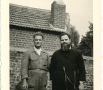 Pater Alfons Mabilde en Jozef Mabilde, Letterhoutem, ca. 1954