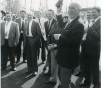 Eerste steenwerping bij opening Containerpark, Lochristi, april 1988